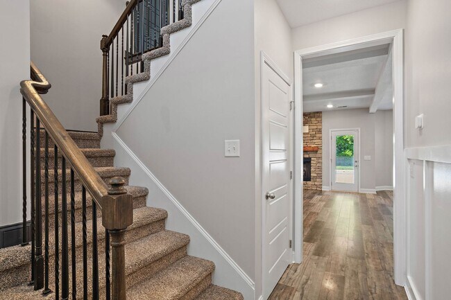 Building Photo - 338 Crusaw Dr