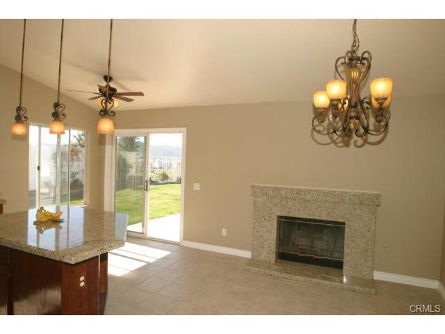 Foto del edificio - Beautiful Single Story 3 Bedroom Home in V...