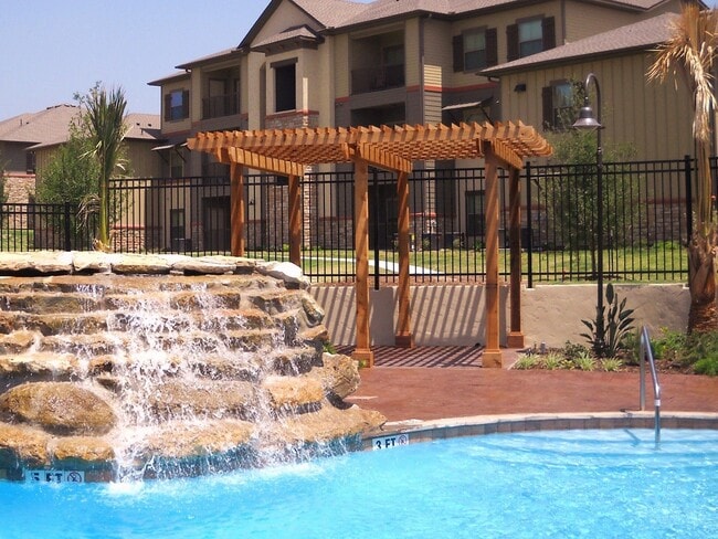 Building Photo - 11119 Kirby Dr