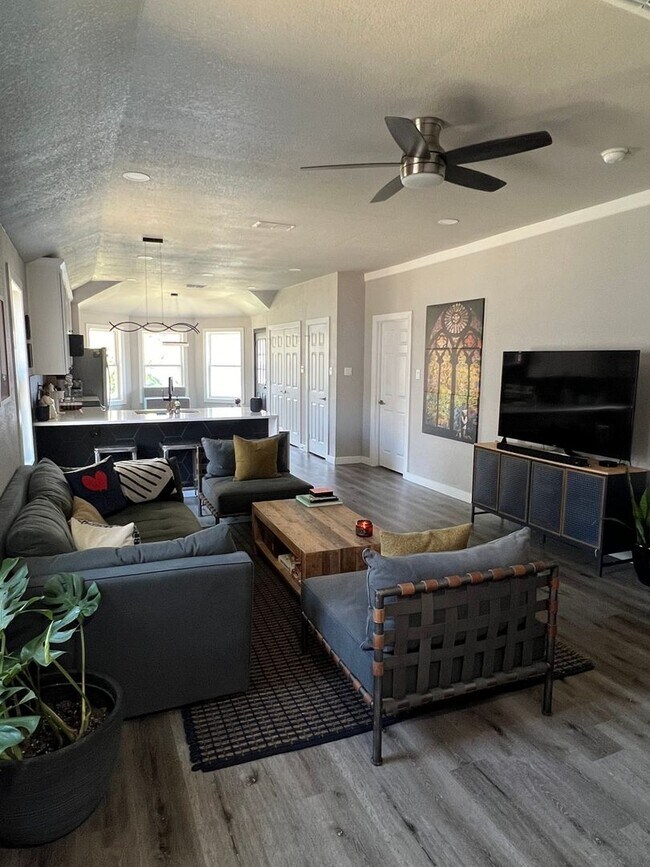 Foto del edificio - Spacious 4BR House in Dallas