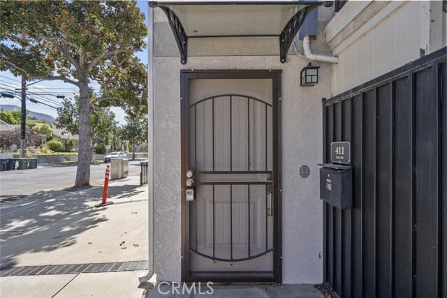 Foto del edificio - 411 S Kenneth Rd