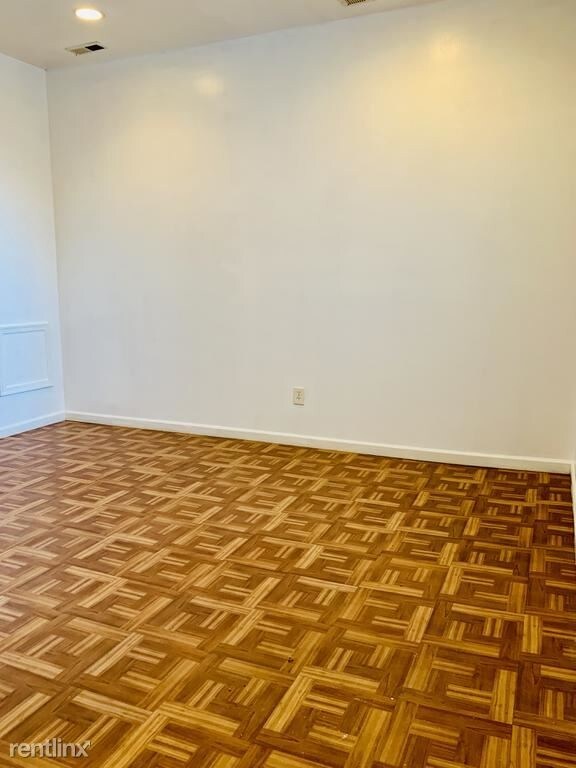 Building Photo - 1727 Gwynns Falls Pkwy
