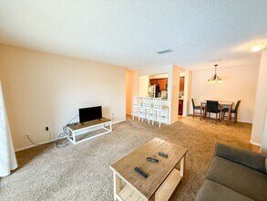 Building Photo - 3705 SW 27th St