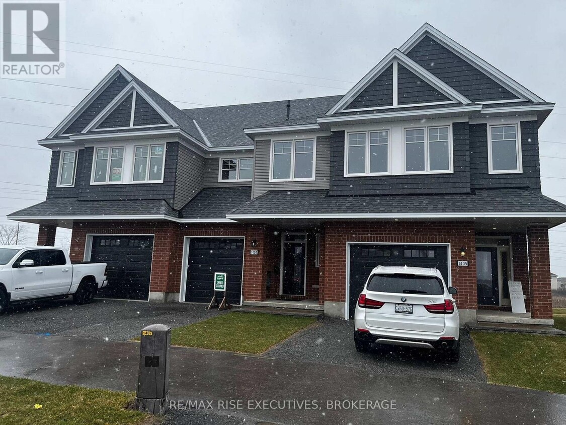 Photo principale - 1405 Demers Ave