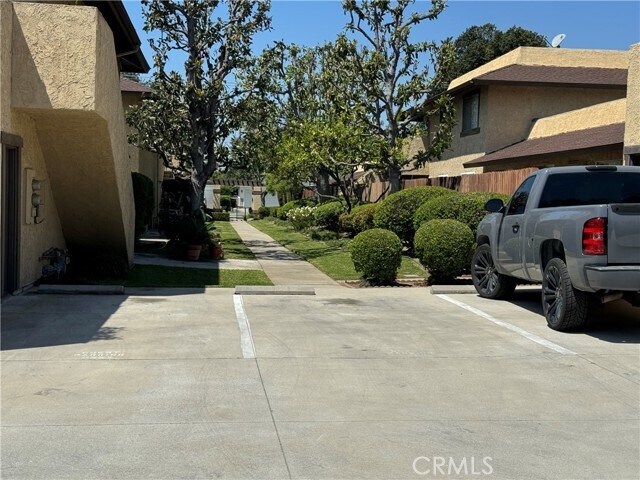 Foto del edificio - 5436 McCulloch Ave