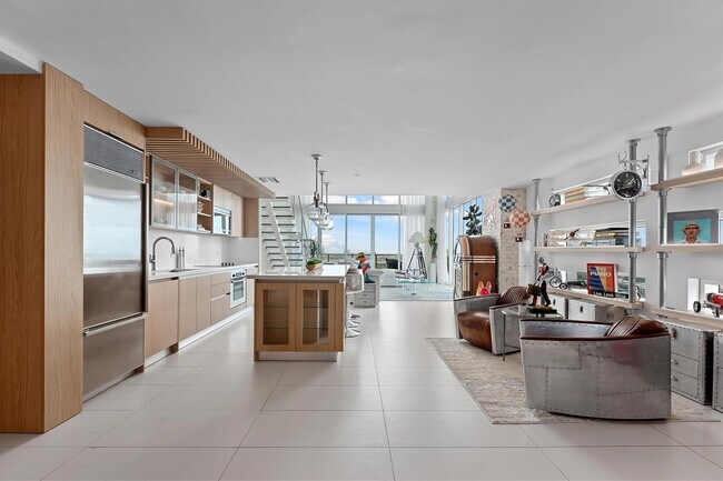 Building Photo - 1040 Biscayne Blvd