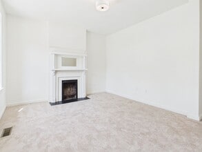 Building Photo - 204 Wellford St