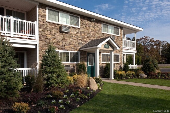 Foto del edificio - 195 Lakeland Ave