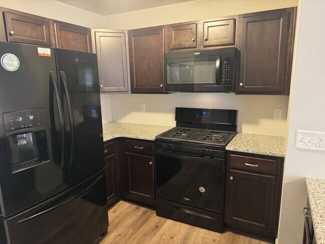 Foto del edificio - Pennsburg Beautiful 2 Bedroom 1.5 bath Tow...