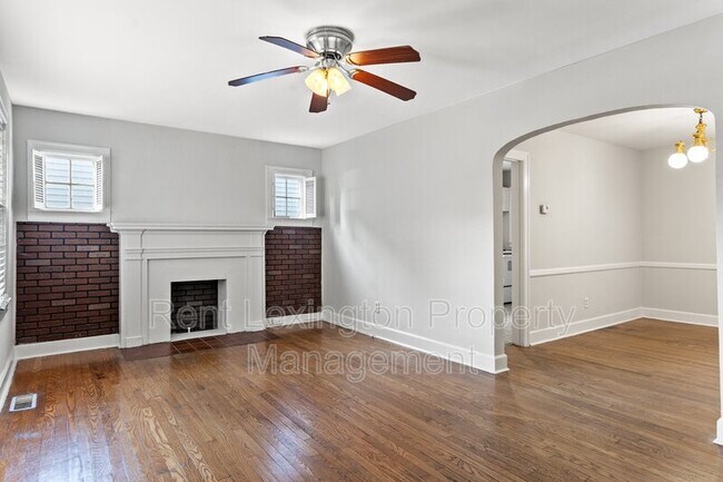 Foto del edificio - 1617 Liberty Rd