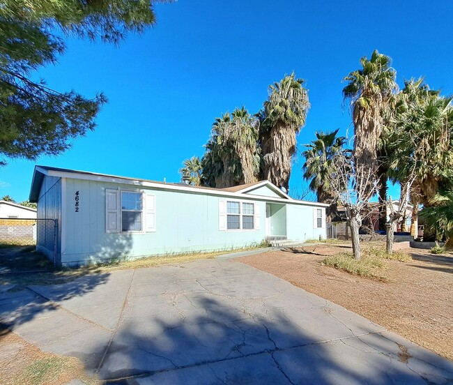 Foto del edificio - Charming Mid-Century Home in the Heart of ...