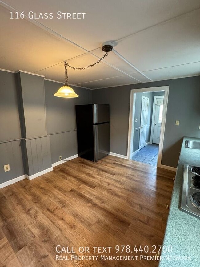 Building Photo - 116 Glass Street-