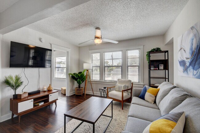 Foto del edificio - 312 3rd Ave S