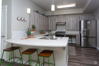 Interior Photo - The Lakes at Eagle