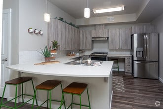 Interior Photo - The Lakes at Eagle