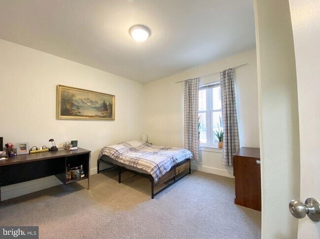 Foto del edificio - 1622 W Jefferson St