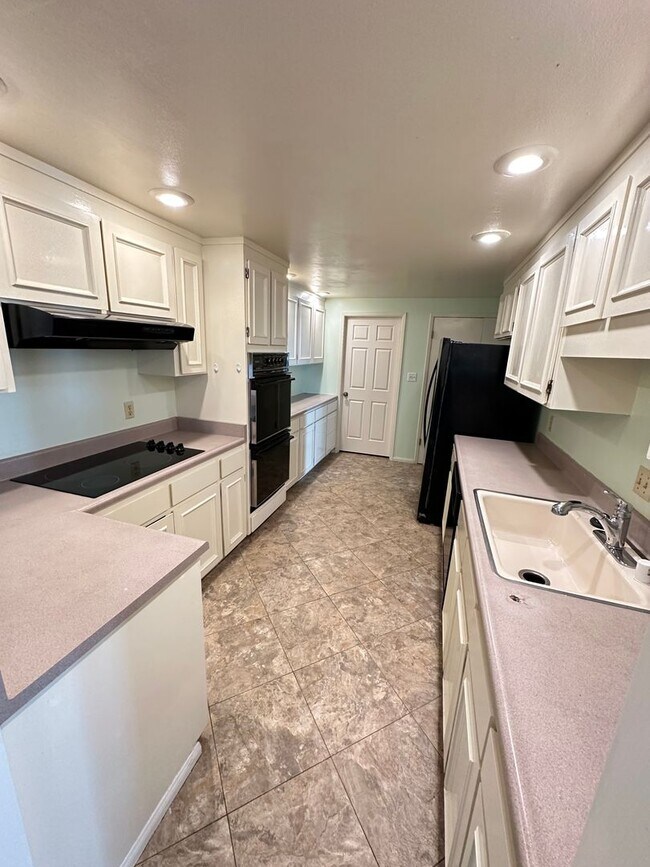 Building Photo - 2 Bed 2 Bath Condo In Danville