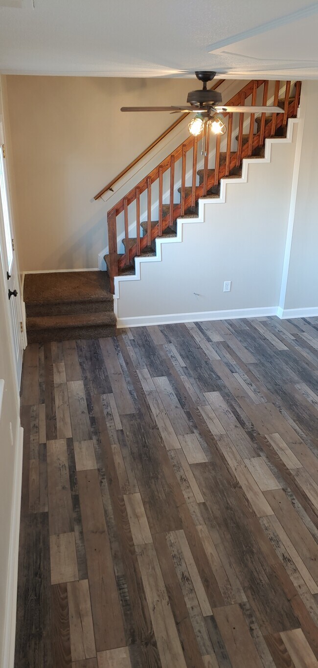 101 Greenwood Trail N Dr Unit 101 Greenwood Trail, Greenwood, IN 46142