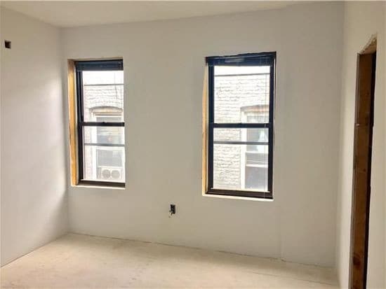 Interior Photo - 1164 Elder Ave