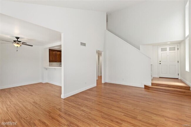 Building Photo - 3 br, 2.5 bath Condo - 132 Stanford Ct # 66