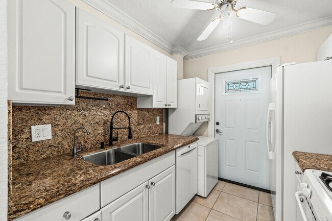 Foto del edificio - 200 SW 7th St