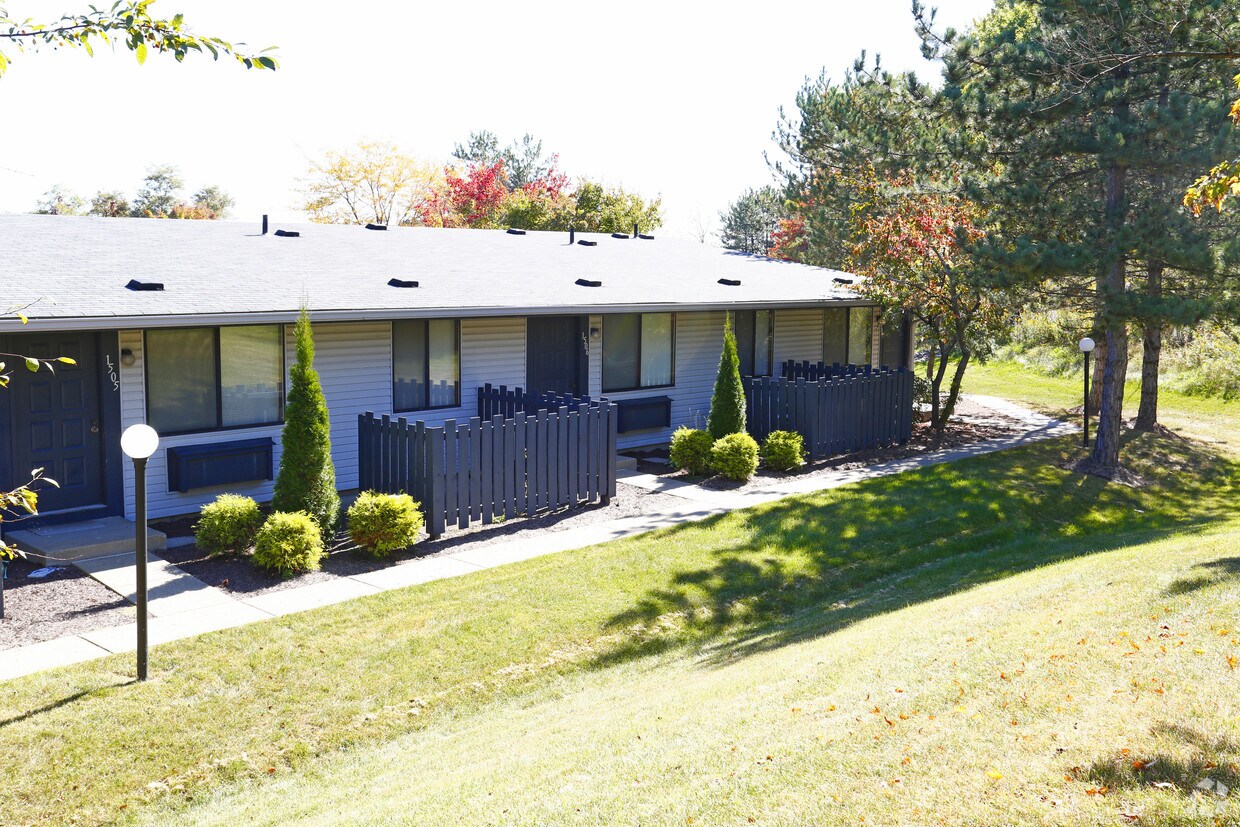 Pine Ridge Rentals Oakdale, PA