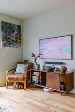 Building Photo - 4738 35th Ave S