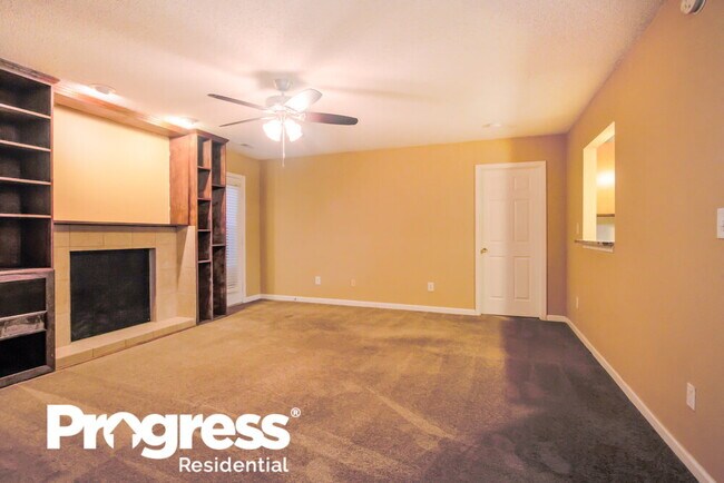 Foto del edificio - 5702 High Timber Ln