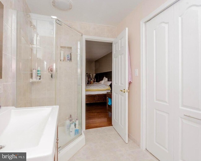 Foto del edificio - 229 Wilson Rd