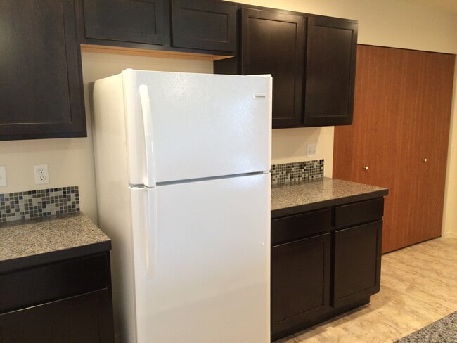 Foto del edificio - Large 2 Bedroom, 2 Bath Duplex