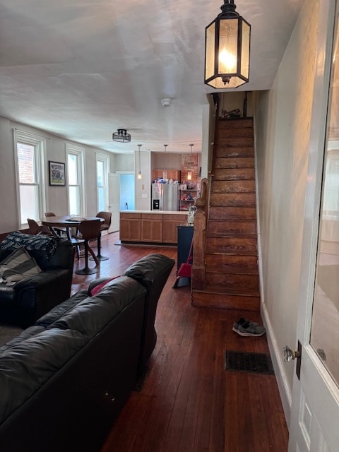Entry into living/dining - 124 Lacey St