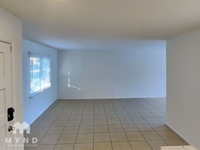 Building Photo - 5924 N 83rd St