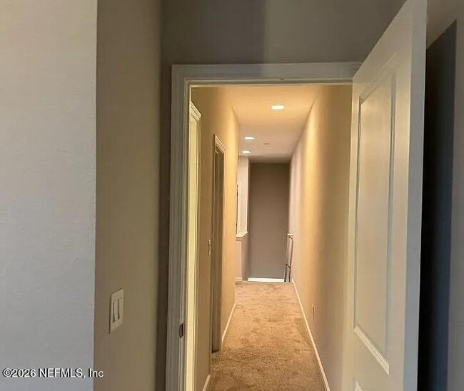 Building Photo - 378 Brandon Lks Dr