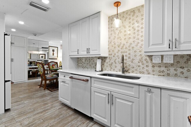 Foto del edificio - 2840 S Ocean Blvd