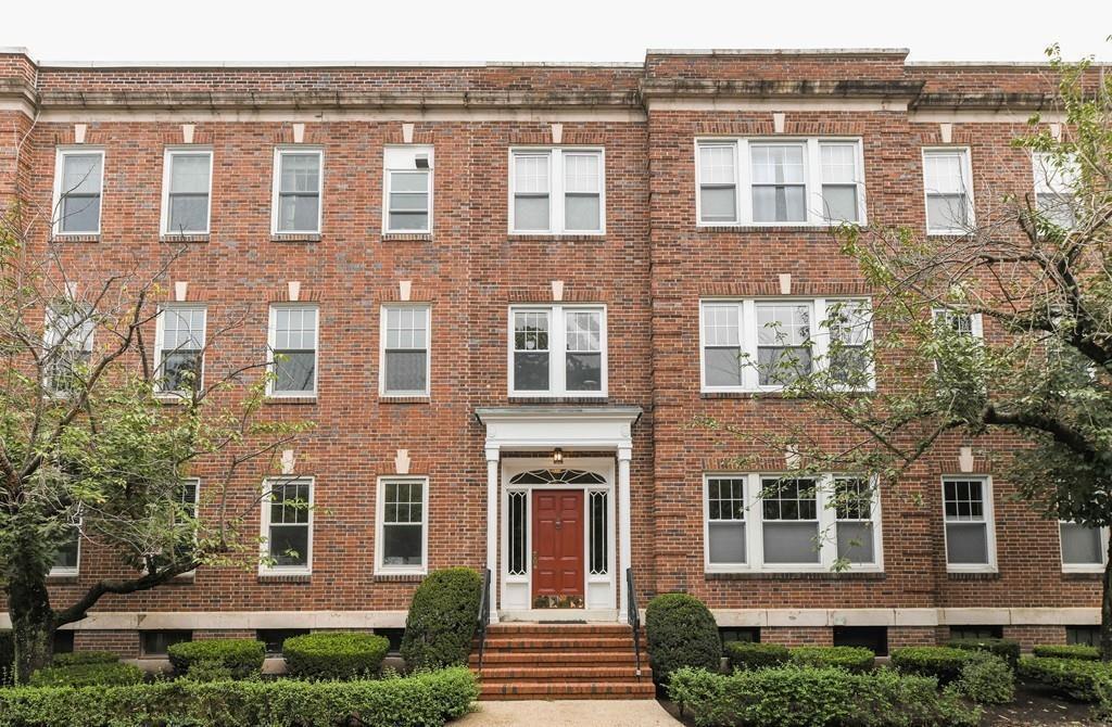 18 Alton Pl, Brookline, MA 02446 Townhouse for Rent in Brookline, MA