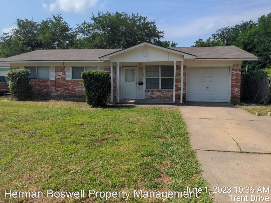 3 br, 1.5 bath House 1700 Trent House Rental in Arlington, TX
