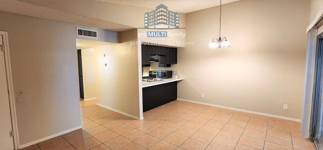 Photo - 1903 N Spring Apartment
