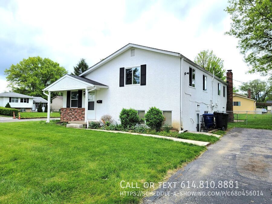 Primary Photo - 1763 Brookfield Square N