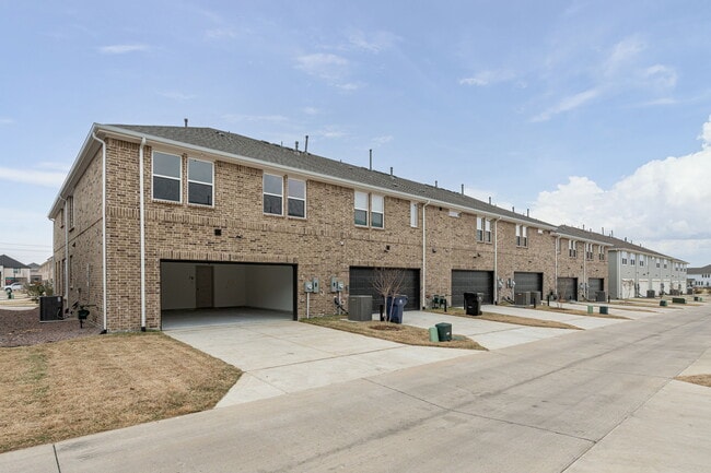 Photo - 12797 Teton St (Frisco, TX) Townhome