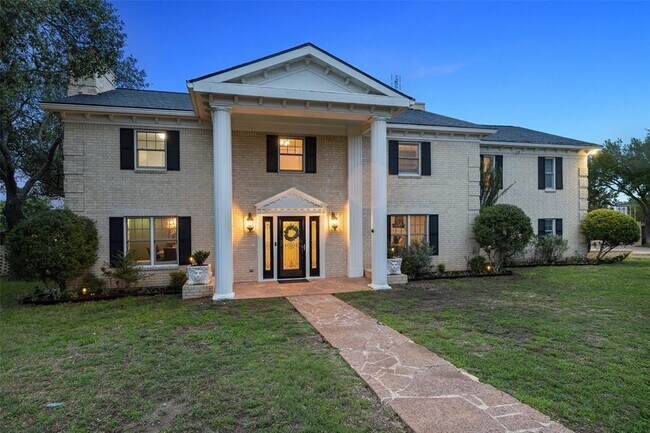Foto del edificio - 17700 N Rim Dr