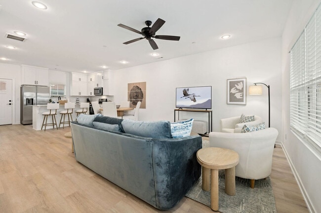 Foto del edificio - 1935 S Garland Ave