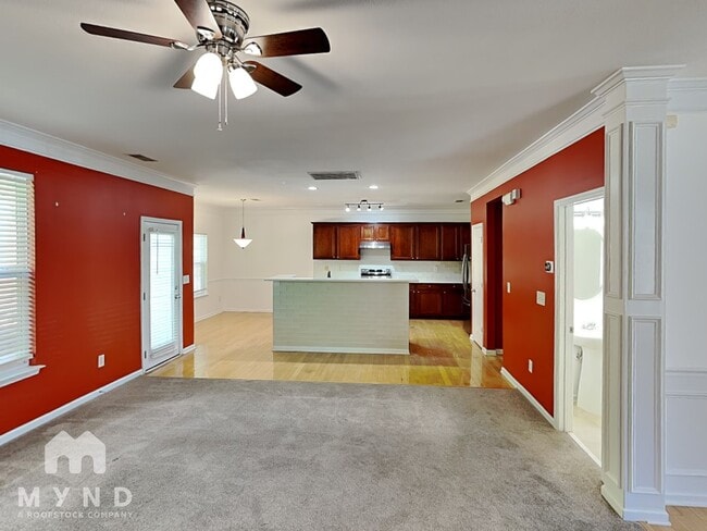 Building Photo - 15119 Oldcorn Ln