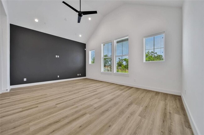 Building Photo - 1506 Ryon St