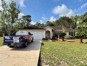 Building Photo - 10417 SW 52nd Ct