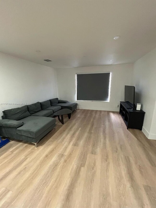 Foto del edificio - 4434 SW 59th Ct