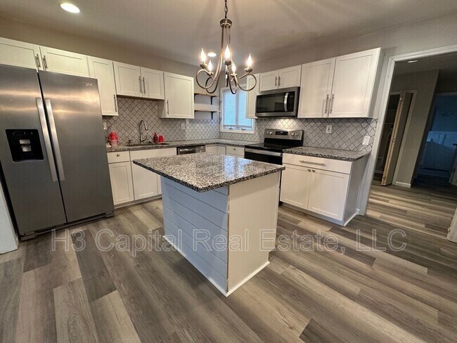 Foto del edificio - 319 Joy Dr