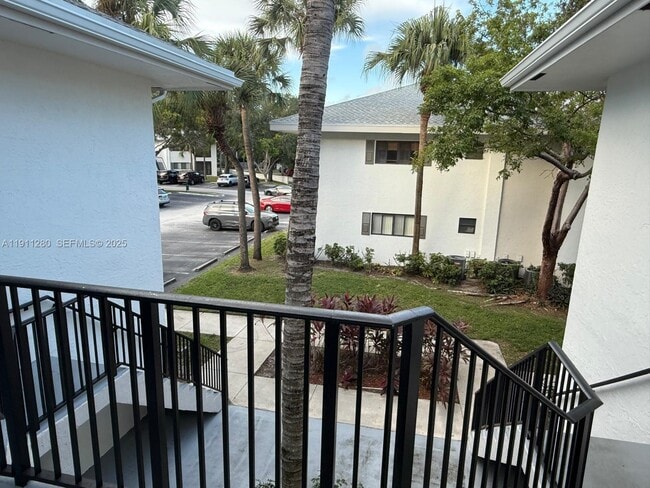 Foto del edificio - 2445 SW 18th Terrace