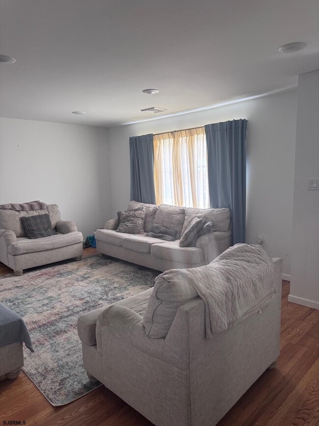 Foto del edificio - 12 Colwick Dr