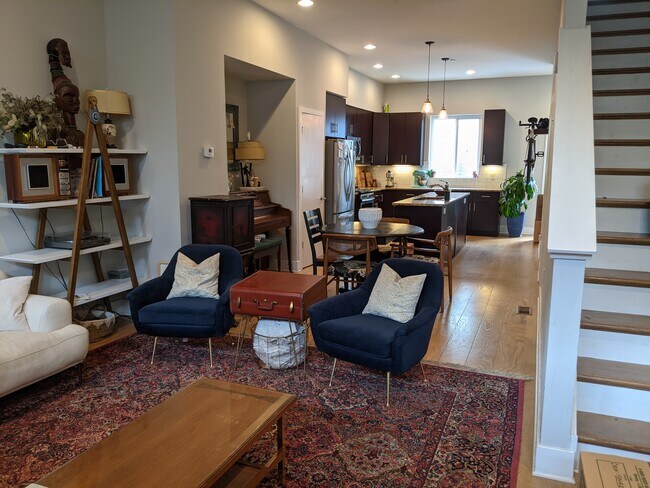 Foto del edificio - 1340 N Howard St
