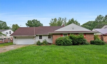 Building Photo - 2017 Natona Rd